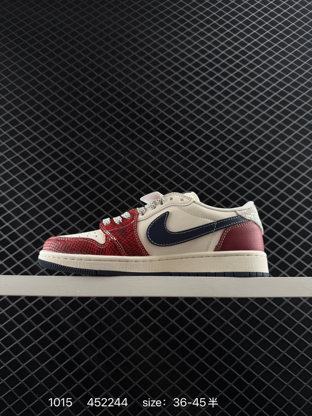 Travis Scott x Air Jordan 1 ” Reverse Mocha “